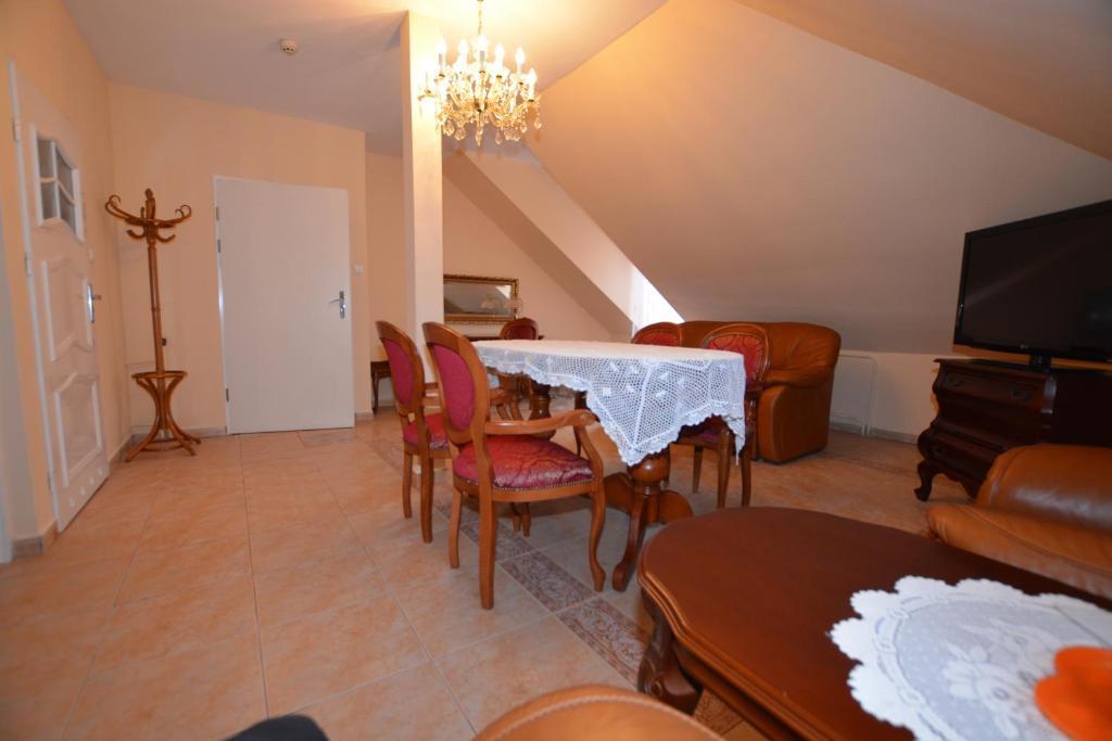 Hotel Gracja Gorzow Wielkopolski Bagian luar foto