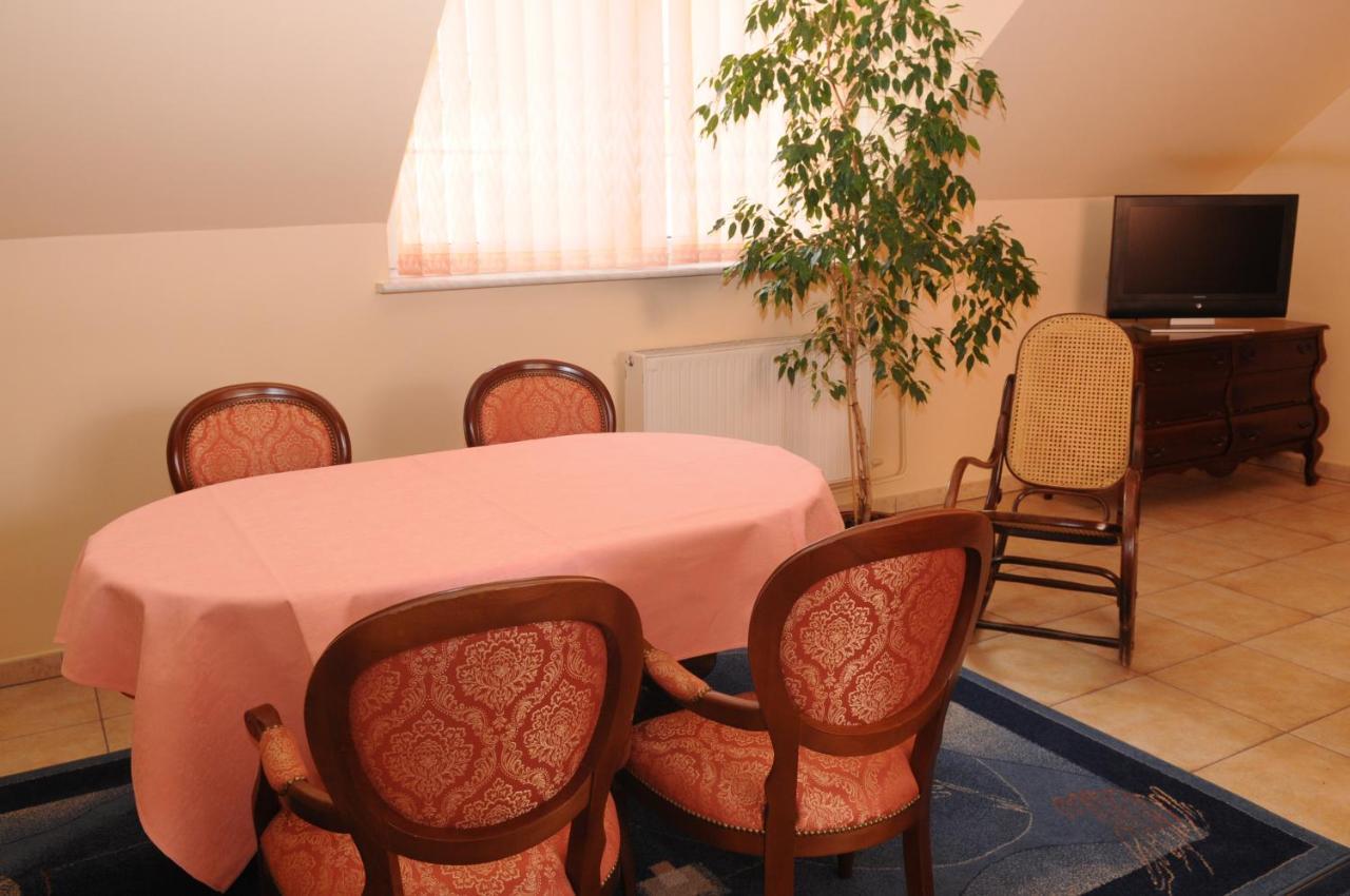 Hotel Gracja Gorzow Wielkopolski Bagian luar foto