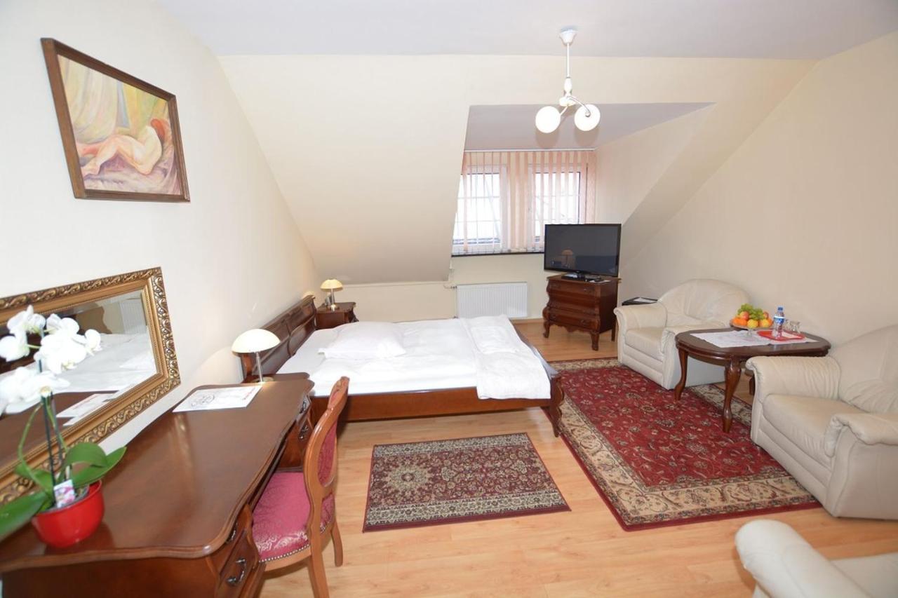 Hotel Gracja Gorzow Wielkopolski Bagian luar foto